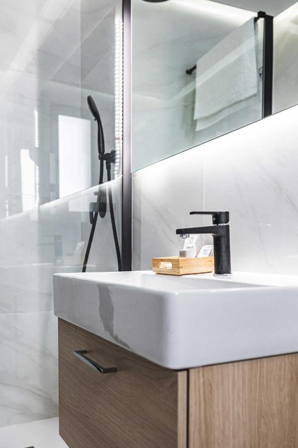 Apartamentos Caceres Central Suites מראה חיצוני תמונה