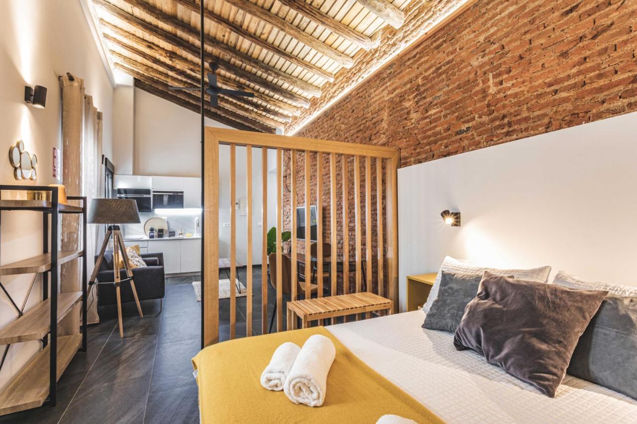 Apartamentos Caceres Central Suites מראה חיצוני תמונה