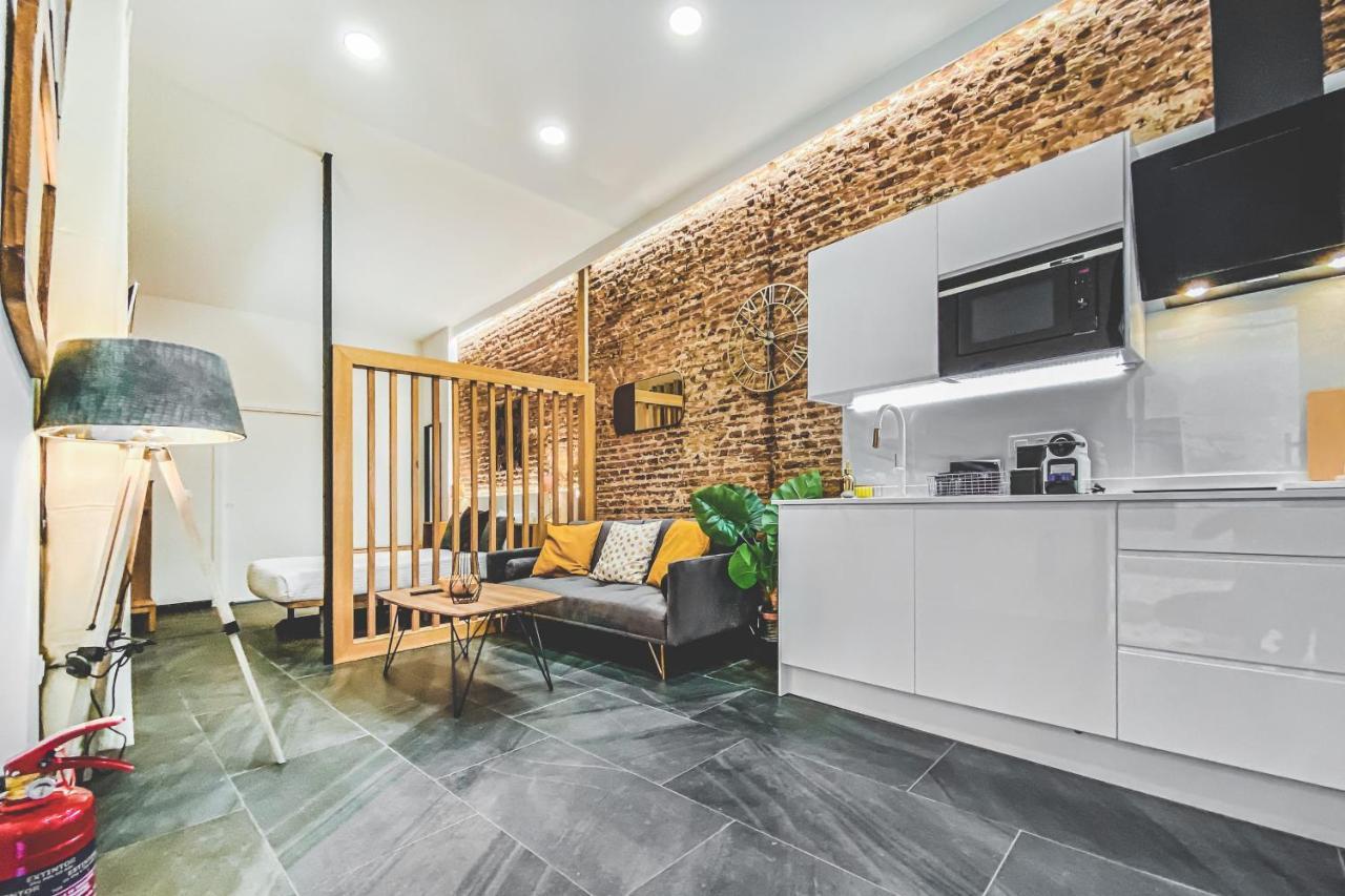 Apartamentos Caceres Central Suites מראה חיצוני תמונה