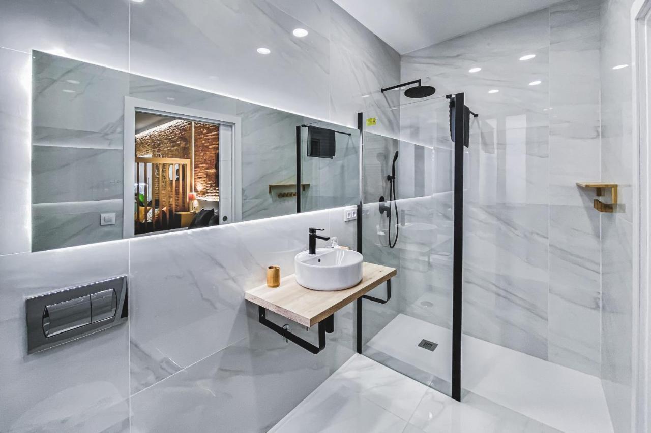Apartamentos Caceres Central Suites מראה חיצוני תמונה
