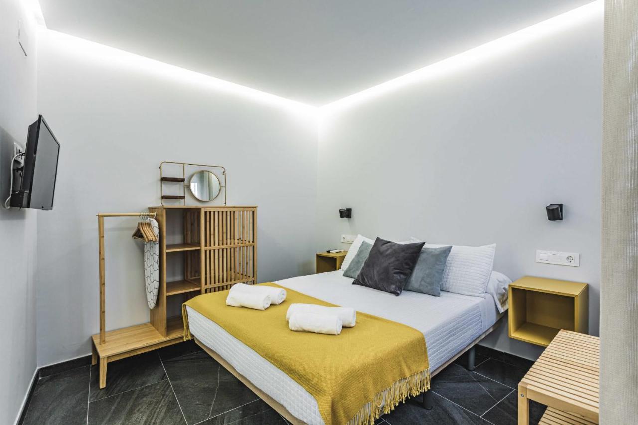 Apartamentos Caceres Central Suites מראה חיצוני תמונה